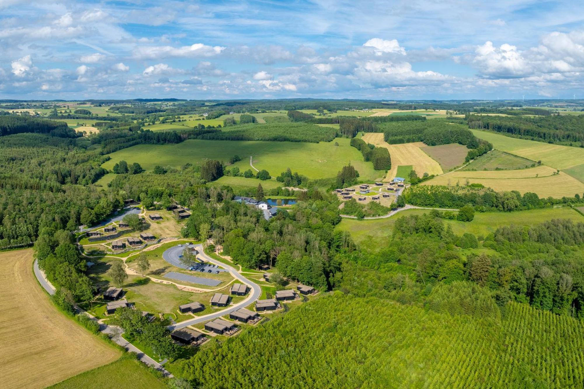 Hillview Resort Grandvoir Neufchâteau Exterior foto